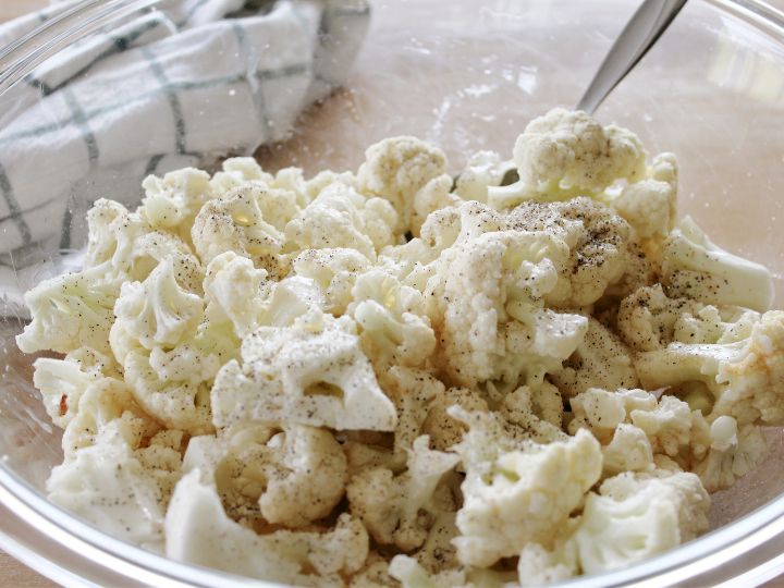 cauliflower with black pepper